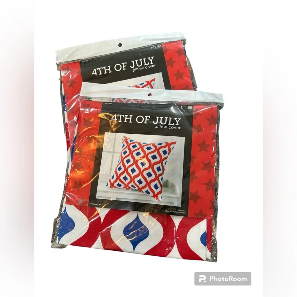NWT 2 18x18 Red/White/Blue/ July 4th Pillow Cases‎